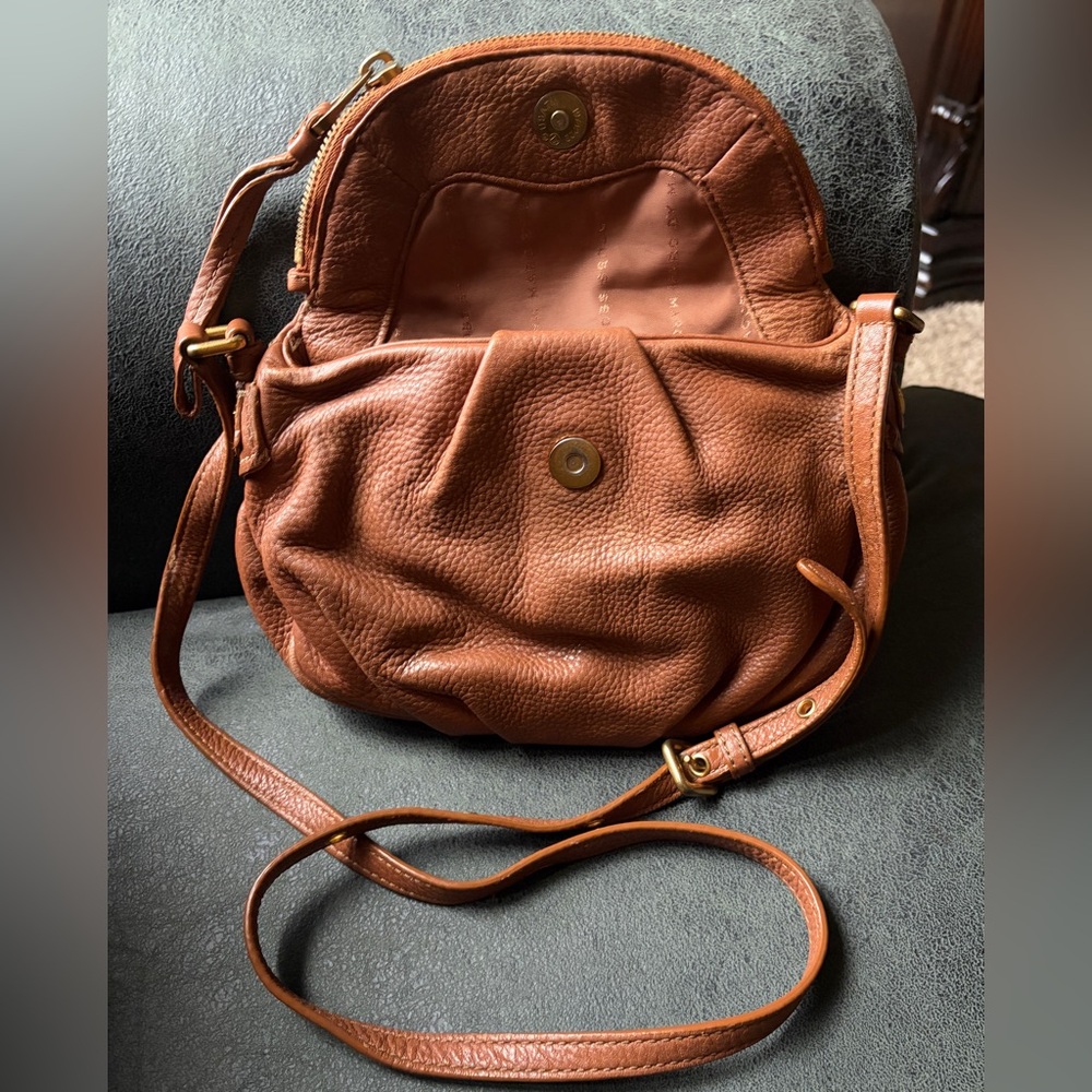 Marc by Marc Jacobs Tan Brown Pebbled Leather Crossbody - Picture 2 of 7